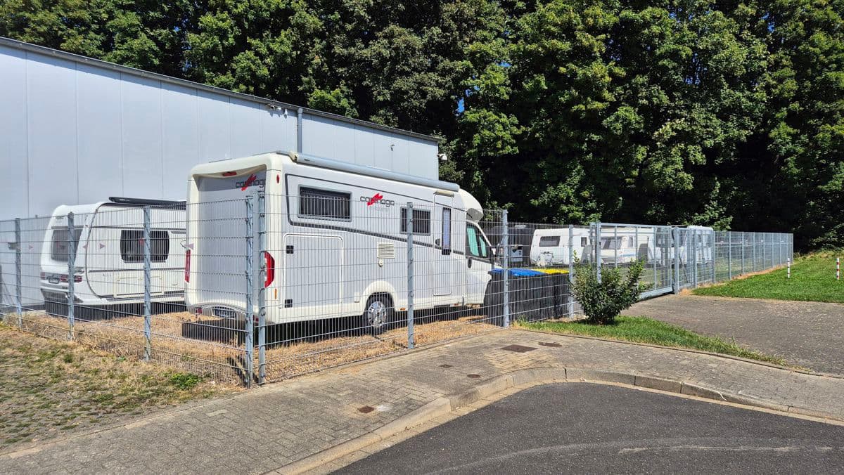 Hallenplatz oder Außenplatz in 50129 Bergheim – Foto 3