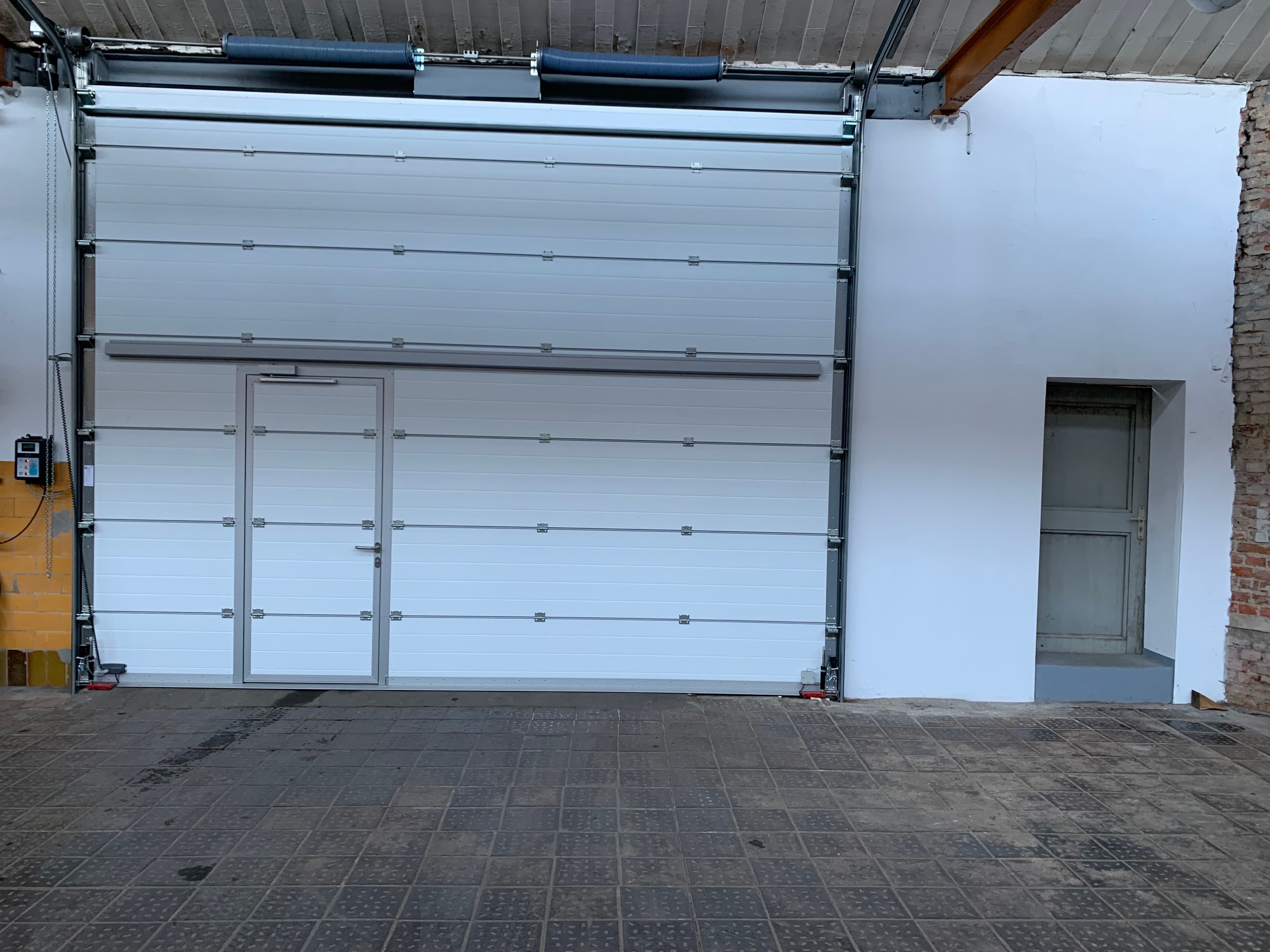 Stellplätze für Wohnwagen/Wohnmobile/Boote/PKW/Transporter/Busse im Zentrum von Gera in Gera – Foto 3