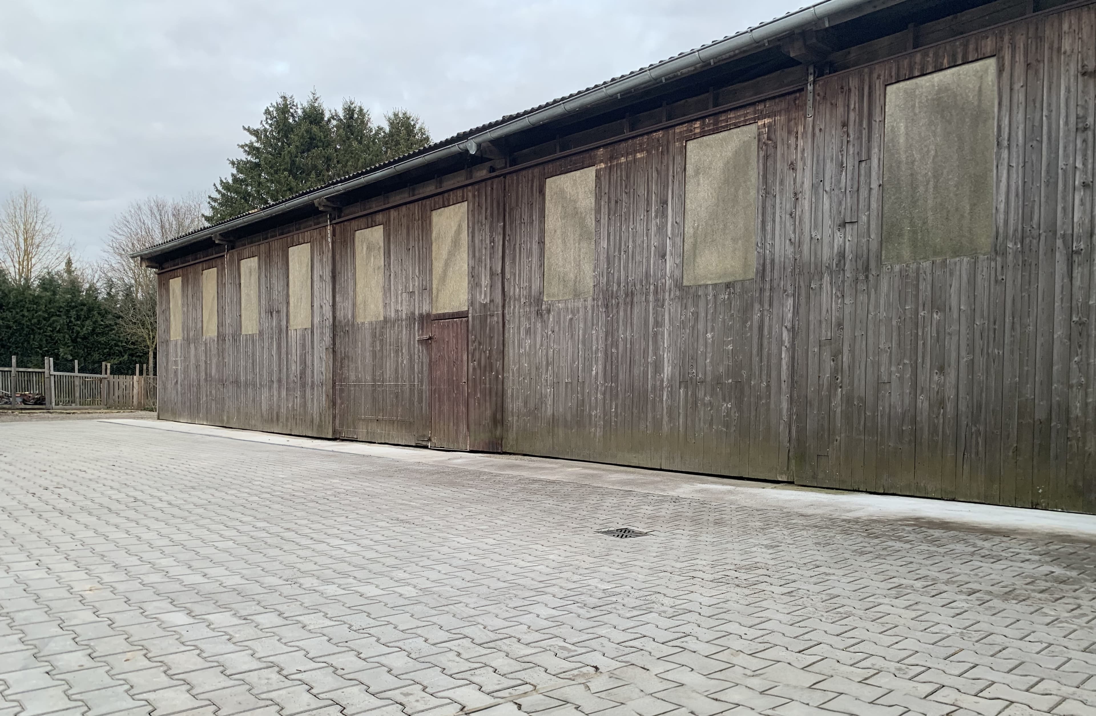 Sicherer Hallenstellplatz – 24/7 Zugang in Lauterbach – Foto 3